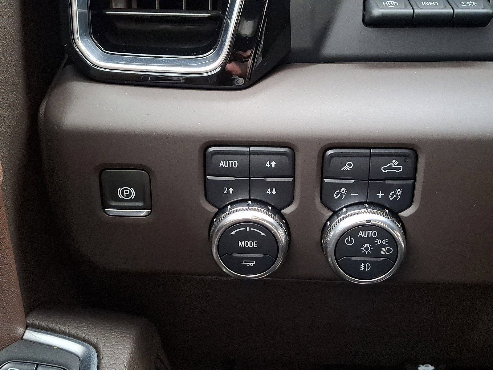 Certified 2025 GMC Sierra 2500 Denali w/ Denali Reserve Package image 24