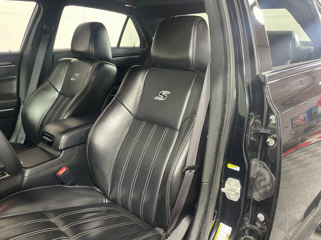 Used 2023 Chrysler 300 S image 25