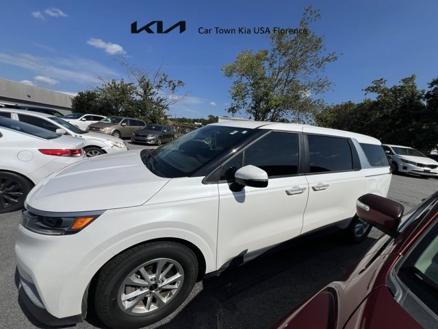 Used 2024 Kia Carnival LX