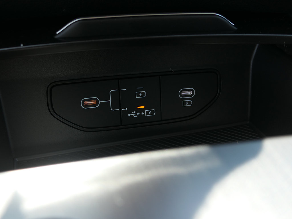 New 2026 Kia Sportage LX FWD image 16