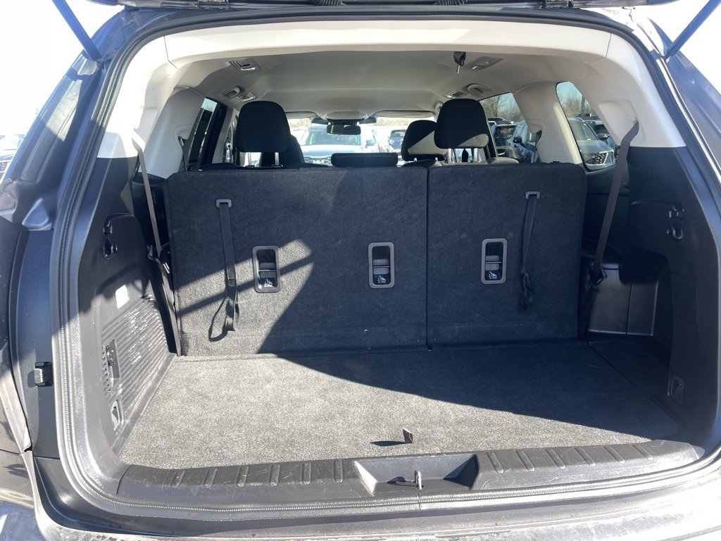 Used 2023 Subaru Ascent Premium image 24