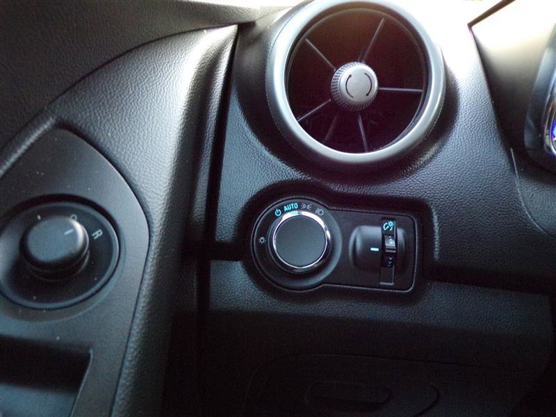 Used 2016 Chevrolet Trax LS image 31