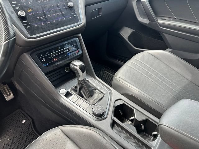 Used 2023 Volkswagen Tiguan SE R-Line AWD/4WD image 25