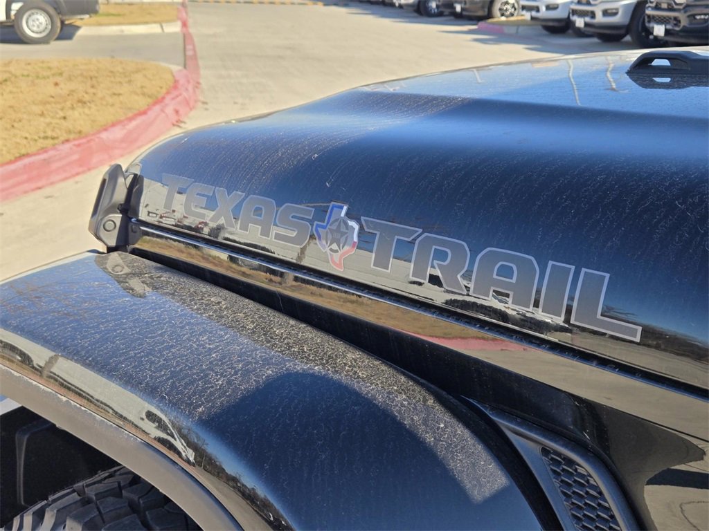 New 2025 Jeep Gladiator Sport image 7