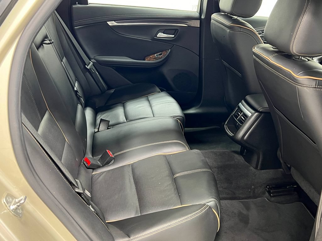 Used 2015 Chevrolet Impala LTZ FWD image 32