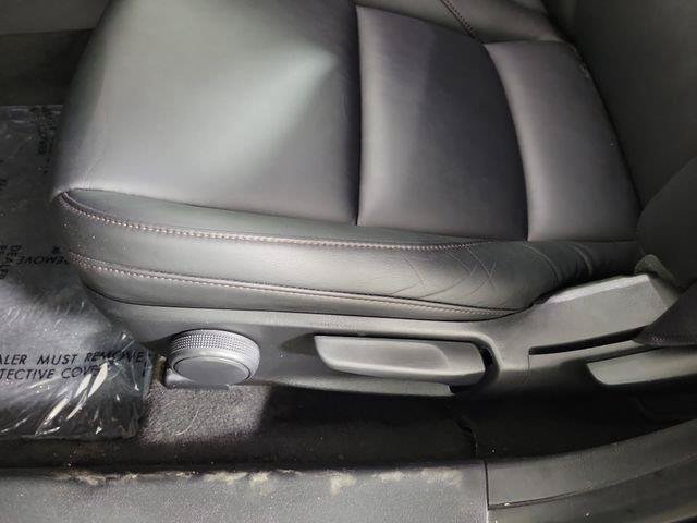 Used 2024 MAZDA MAZDA3 s FWD image 21