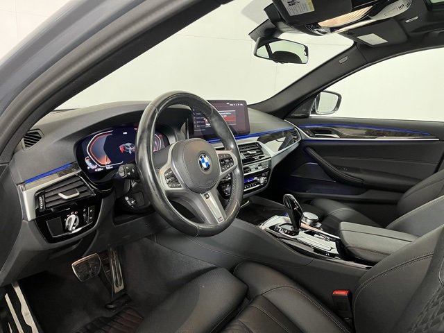 Used 2023 BMW 530i xDrive w/ M Sport Package image 9