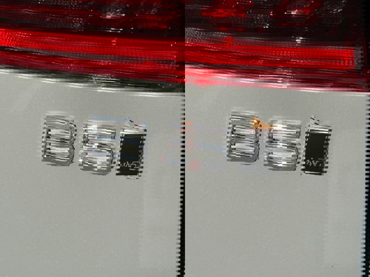 New 2026 Volvo XC60 B5 Ultra w/ Protection Package Premier image 8