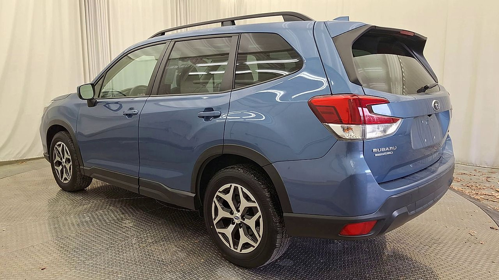 Used 2020 Subaru Forester Premium image 9