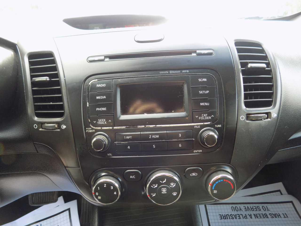 Used 2016 Kia Forte LX image 11