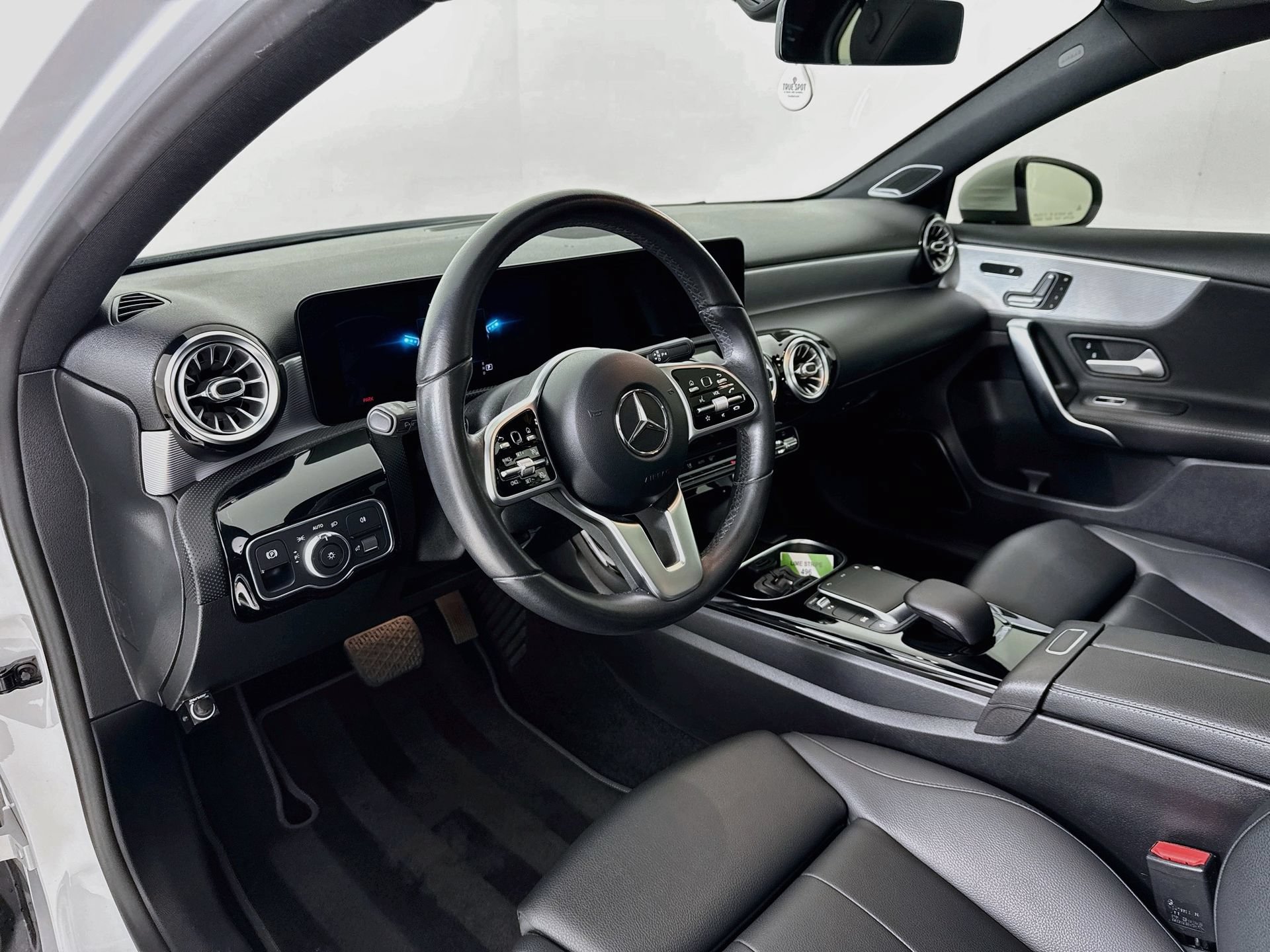 Used 2021 Mercedes-Benz A 220 image 10