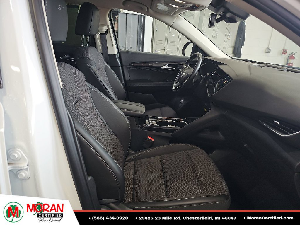 Used 2023 Buick Envision Preferred w/ Sport Touring Package AWD/4WD image 10