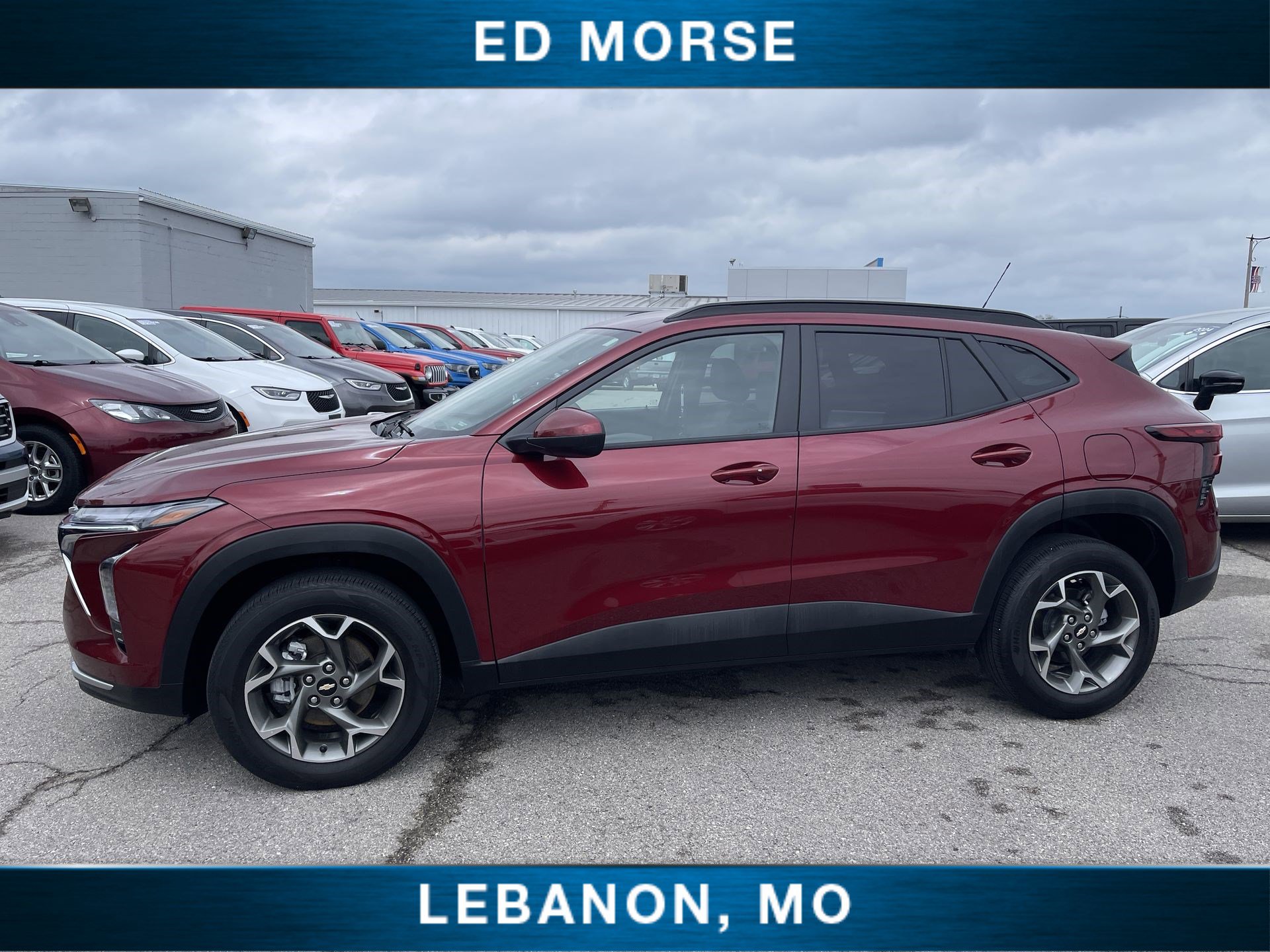 Certified 2025 Chevrolet Trax LT w/ LT Convenience Package FWD image 10