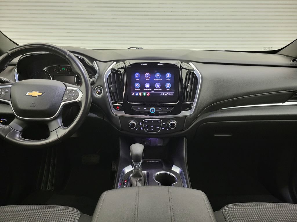 Used 2022 Chevrolet Traverse LT image 48
