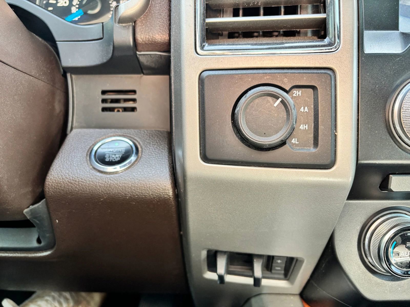 Used 2017 Ford F150 King Ranch AWD/4WD image 25