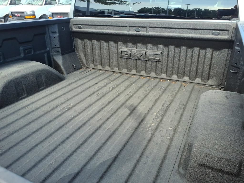 Certified 2024 GMC Sierra 1500 Elevation w/ LPO, Elevation Black Package AWD/4WD image 11
