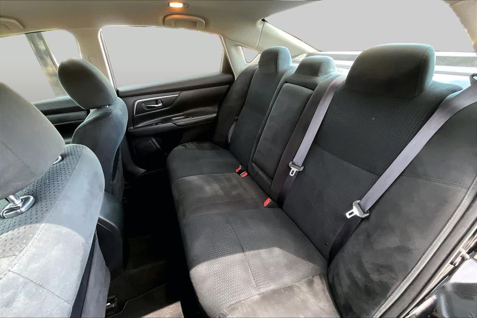 Used 2015 Nissan Altima 2.5 S w/ Power Driver Seat Package FWD image 21