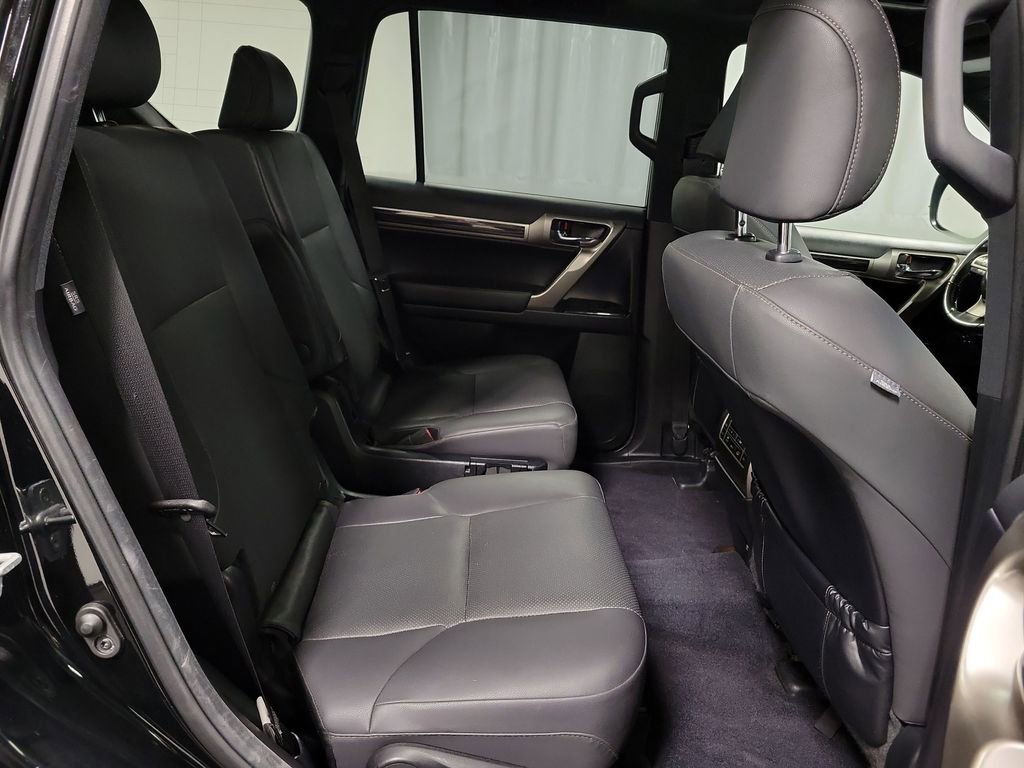 Used 2020 Lexus GX 460 Premium image 28