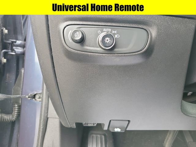 Used 2019 Chevrolet Equinox LT w/ Sun & Navigation Package AWD/4WD image 19