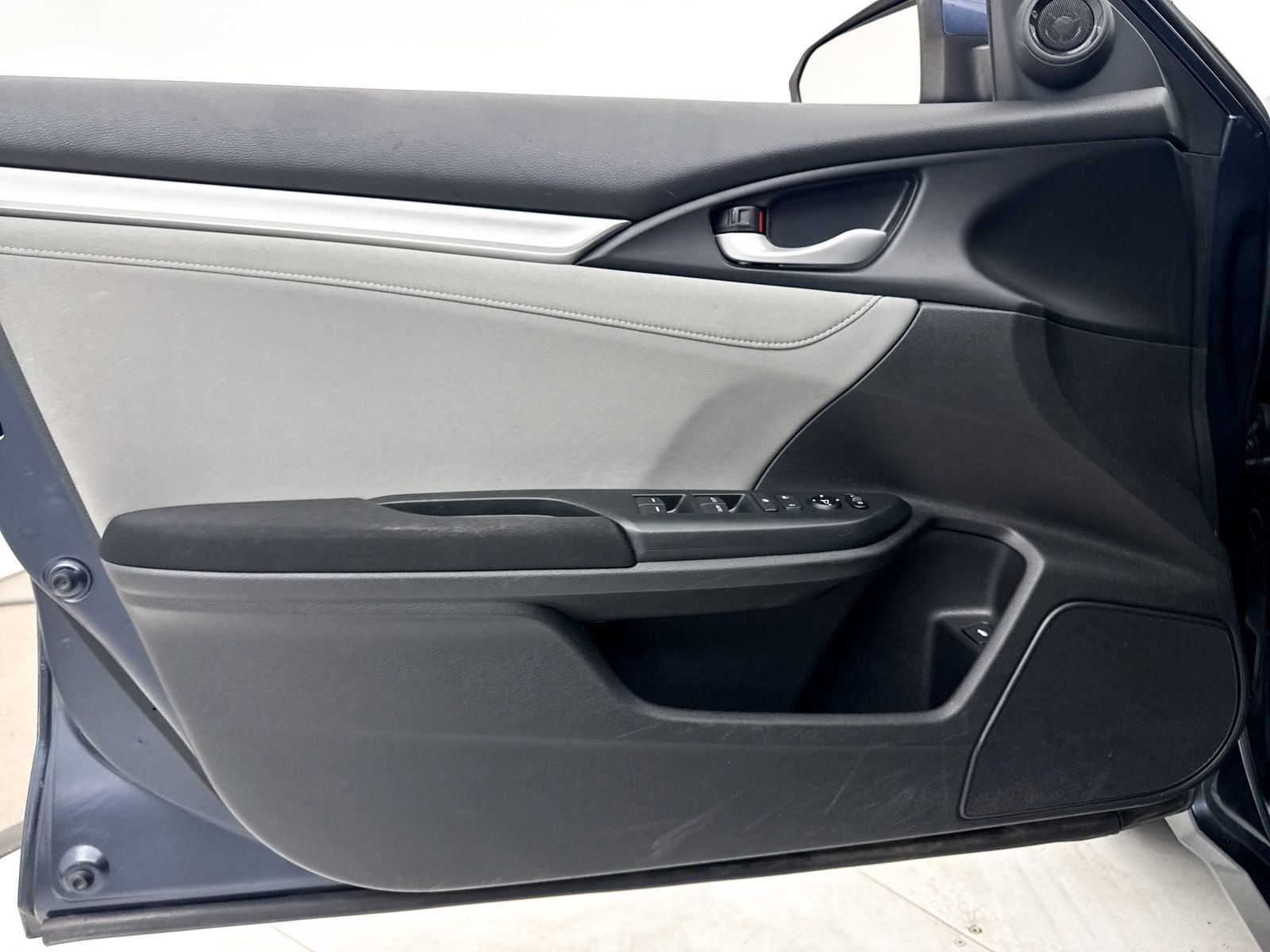 Used 2017 Honda Civic EX-T image 24