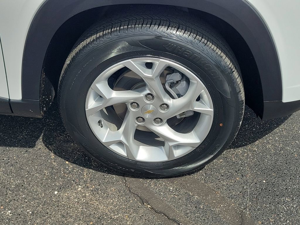 Certified 2024 Chevrolet Trax LS w/ LS Convenience Package FWD image 7