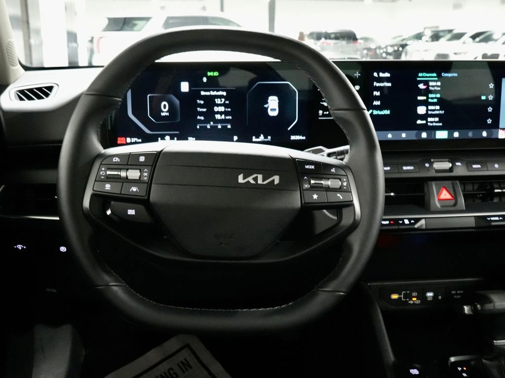 Used 2025 Kia K4 EX image 15