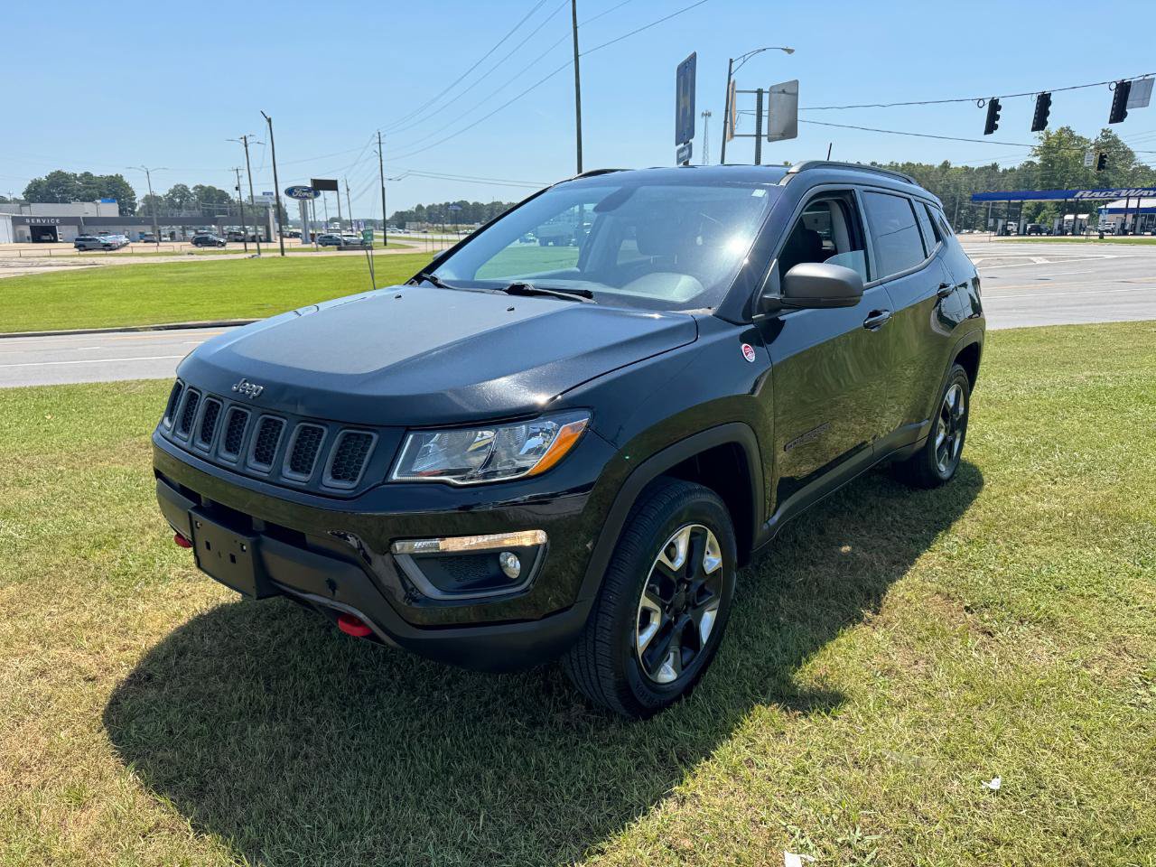 Used 2018 Jeep Compass Trailhawk AWD/4WD image 5