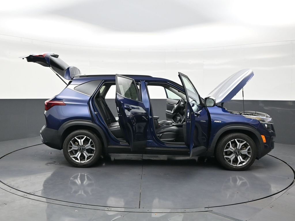 Used 2021 Kia Seltos EX image 29