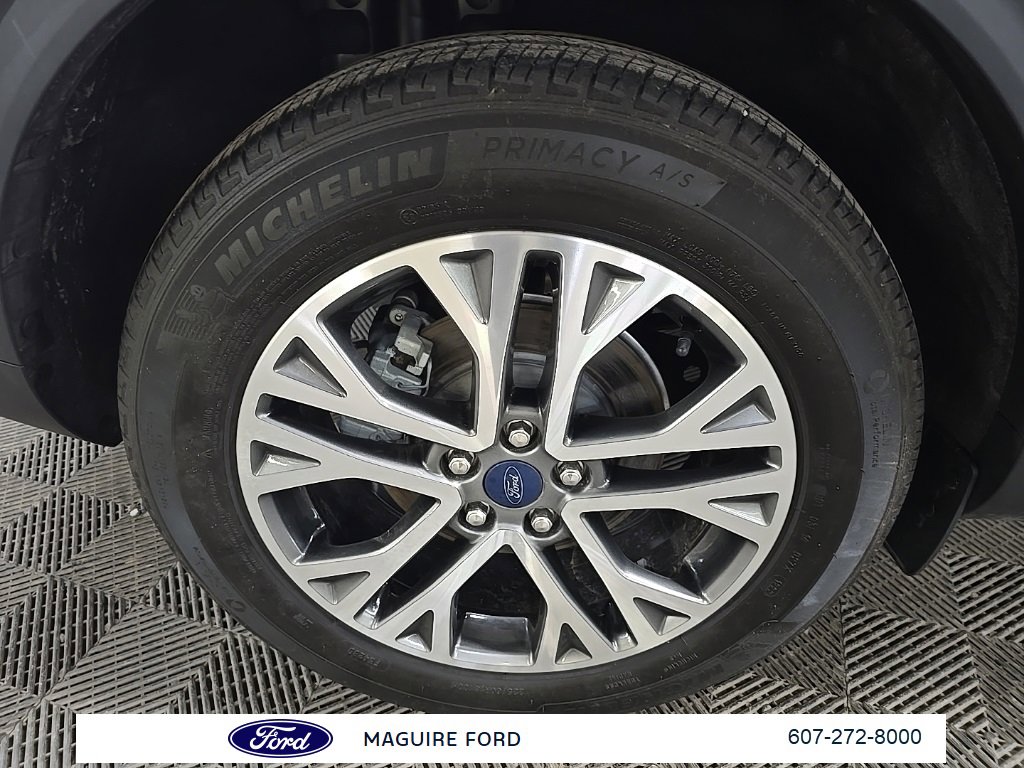 Used 2022 Ford Escape SEL image 17