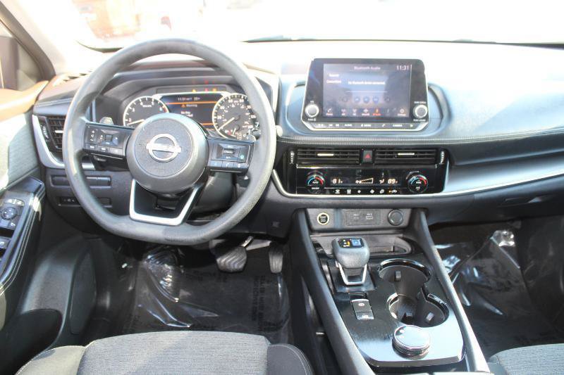 Used 2022 Nissan Rogue SV AWD/4WD image 9