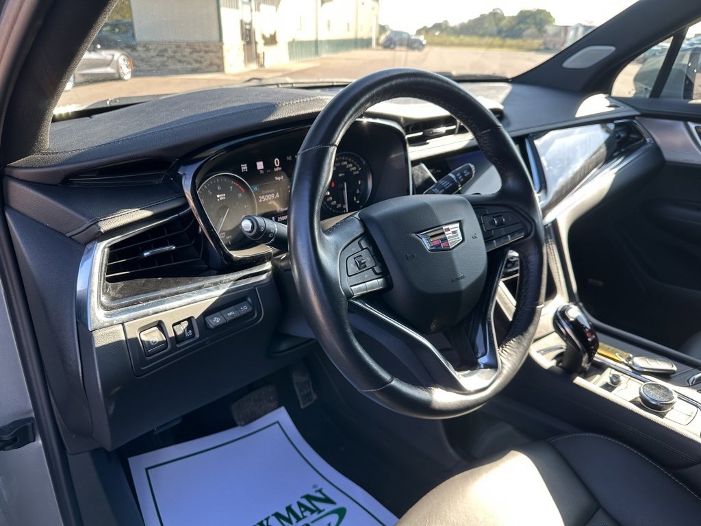 Used 2024 Cadillac XT6 Premium Luxury image 12