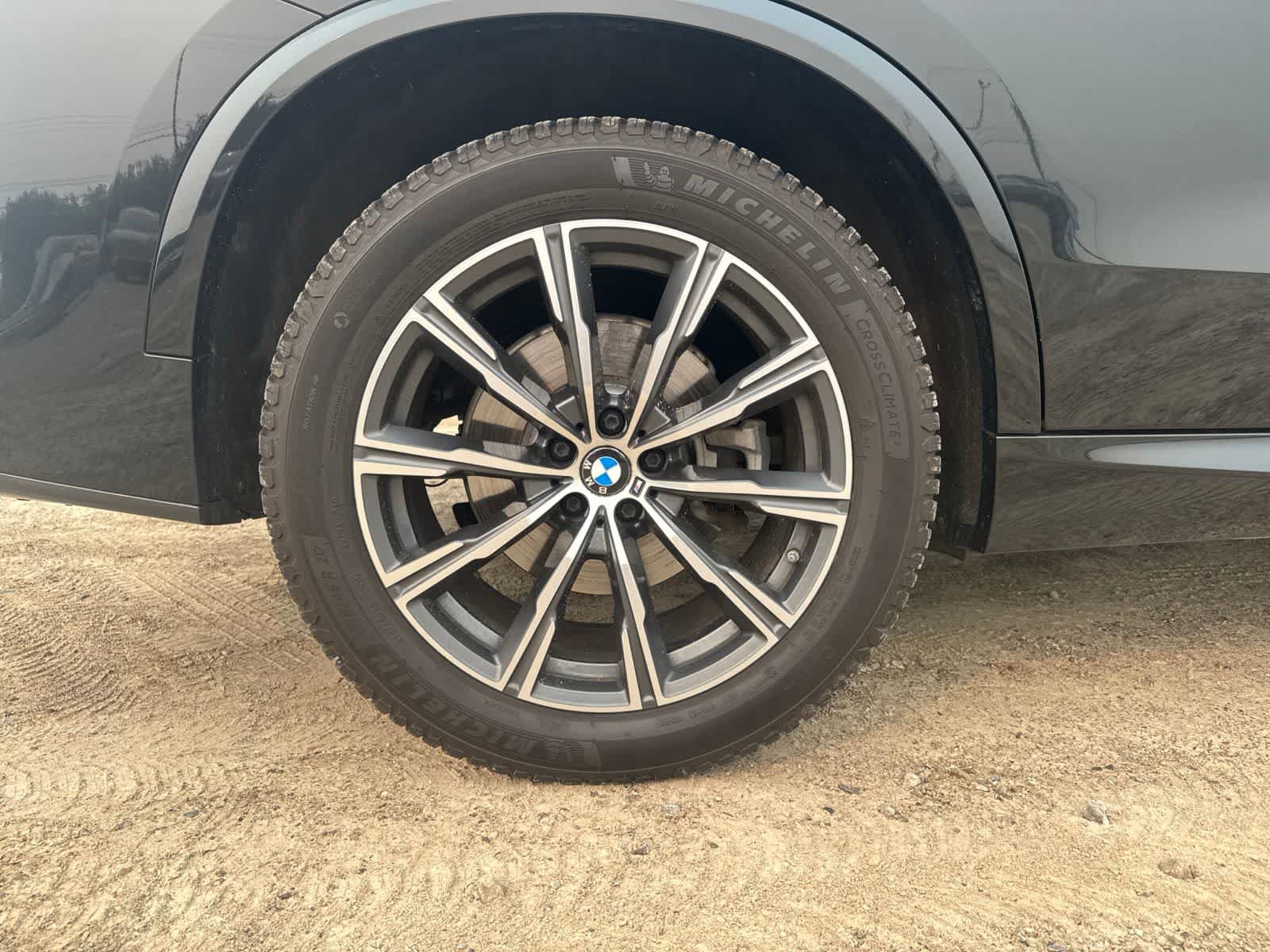 Used 2020 BMW X5 xDrive40i w/ M Sport Package AWD/4WD image 14