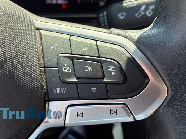 Used 2025 Volkswagen Jetta Sport FWD image 31