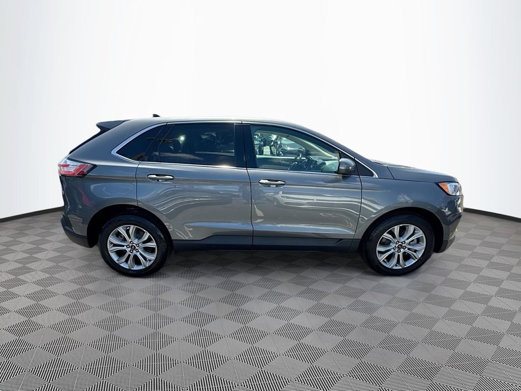 Used 2024 Ford Edge SEL AWD/4WD image 9