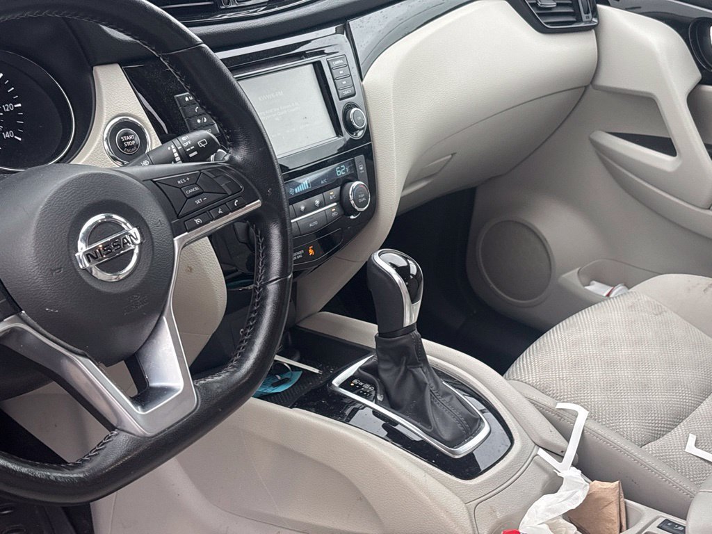 Used 2022 Nissan Rogue Sport SV AWD/4WD image 18