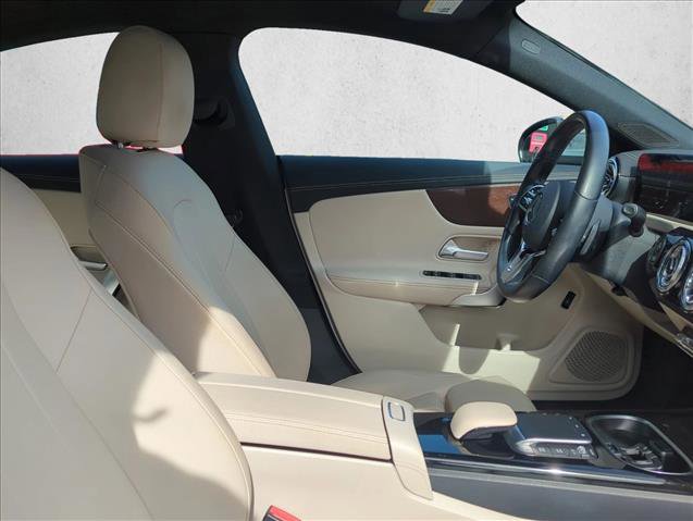Used 2023 Mercedes-Benz CLA 250 4MATIC w/ Premium Package image 24