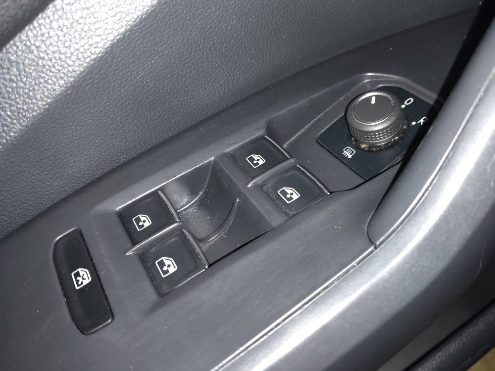 Used 2024 Volkswagen Jetta SE FWD image 27