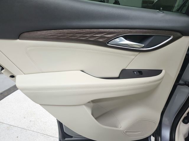 Used 2023 Buick Envision Avenir image 41