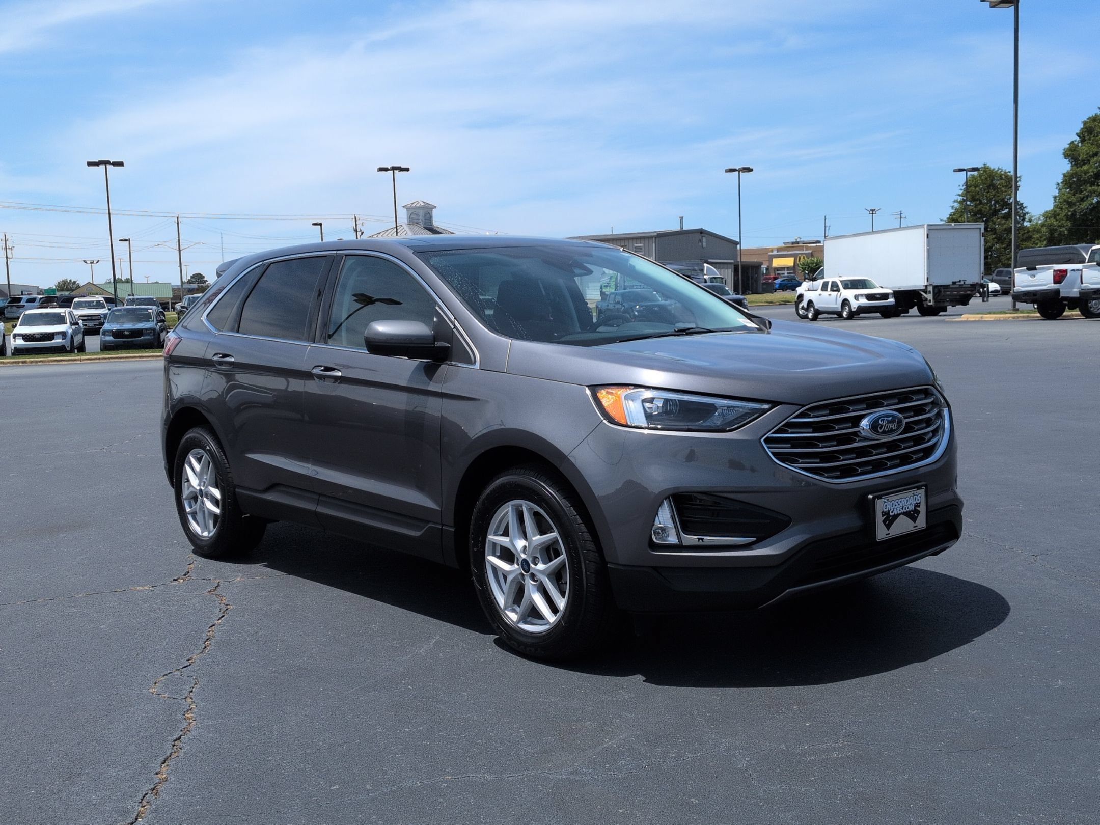 Used 2022 Ford Edge SEL w/ Convenience Package AWD/4WD image 2