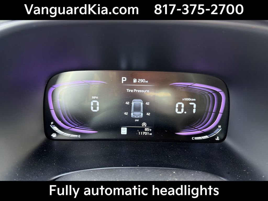Certified 2025 Kia Soul LX FWD image 11