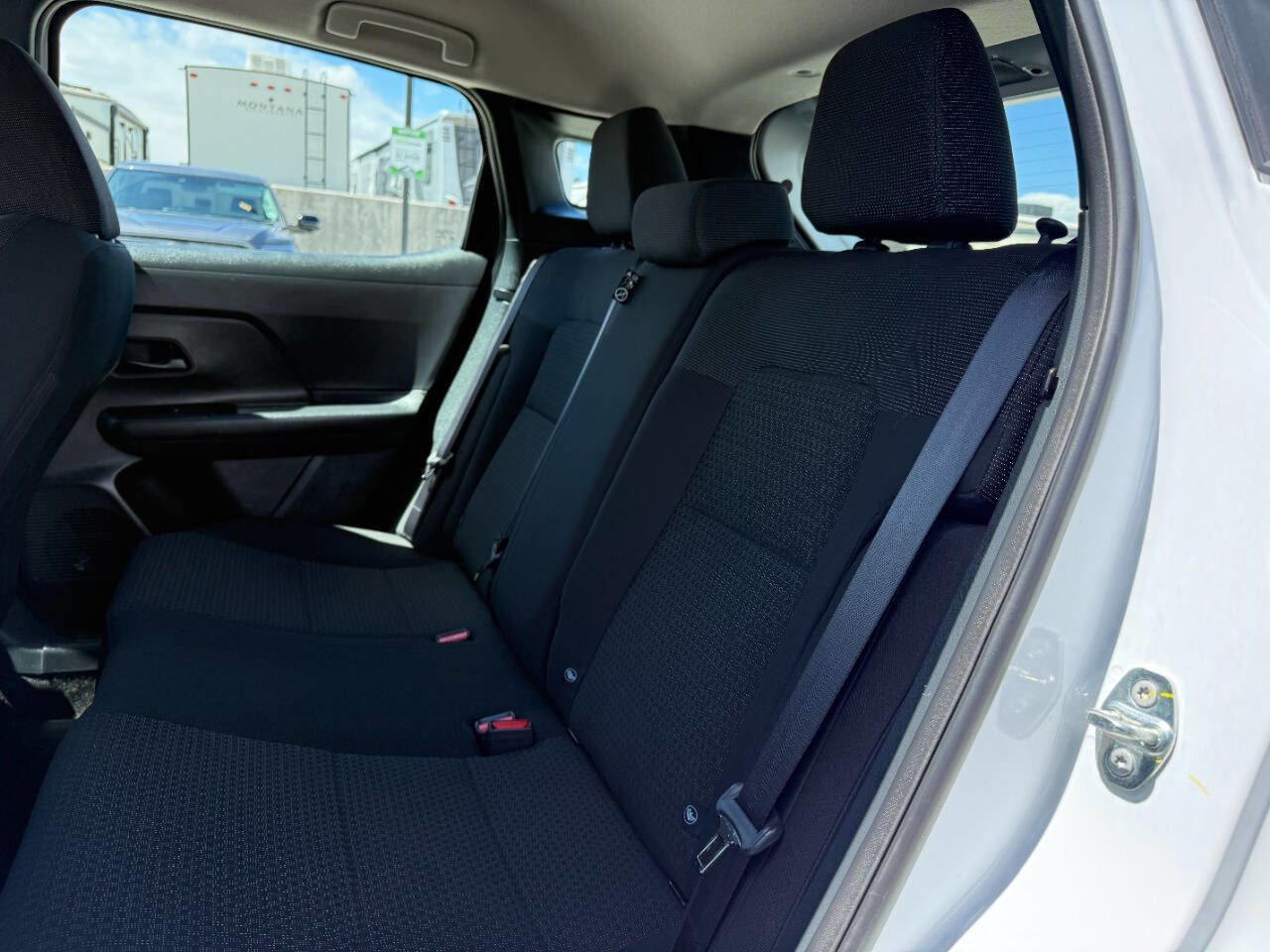 Used 2025 Nissan Kicks S image 19