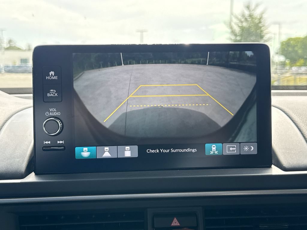 Certified 2025 Honda Pilot Touring image 27
