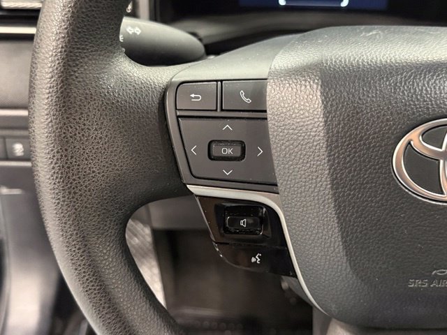 Used 2025 Toyota Camry LE FWD image 18