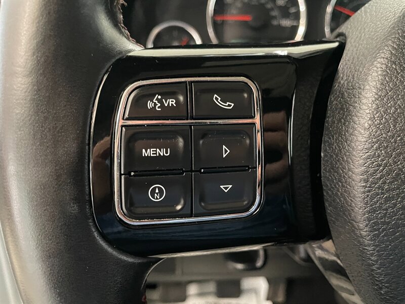 Used 2012 Jeep Wrangler Sahara AWD/4WD image 9