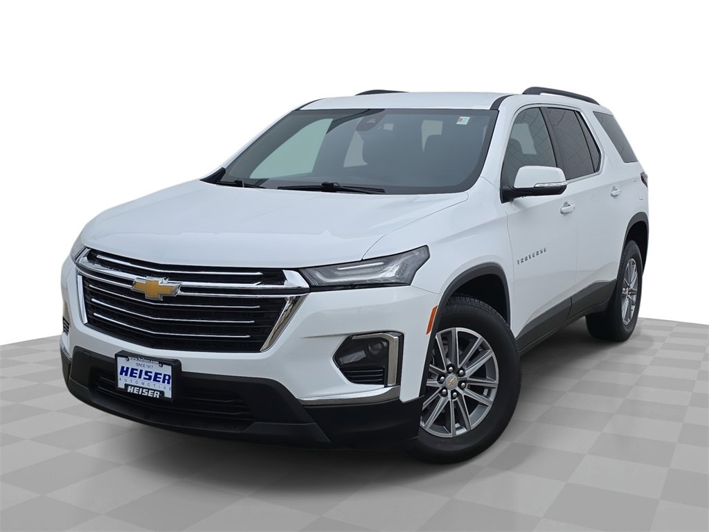 Used 2023 Chevrolet Traverse LT image 1