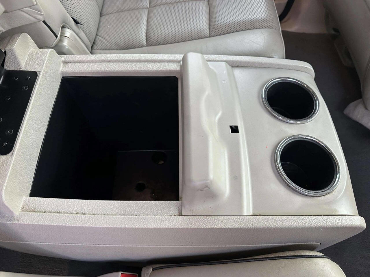 Used 2008 Lincoln Navigator L 4WD image 36