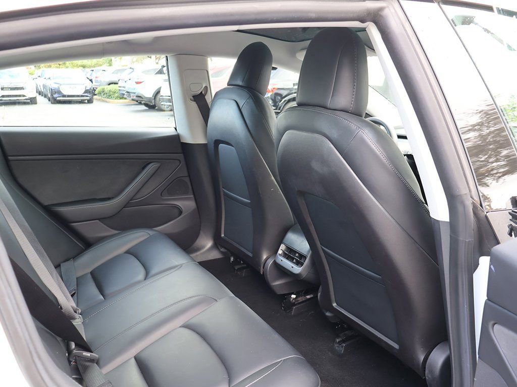 Used 2019 Tesla Model 3 Long Range image 36