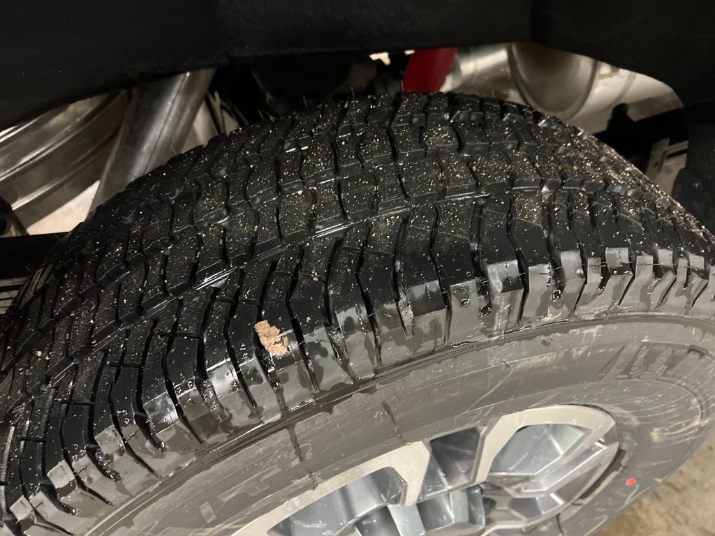 New 2026 GMC Sierra 2500 SLE w/ SLE Value Package; image 10