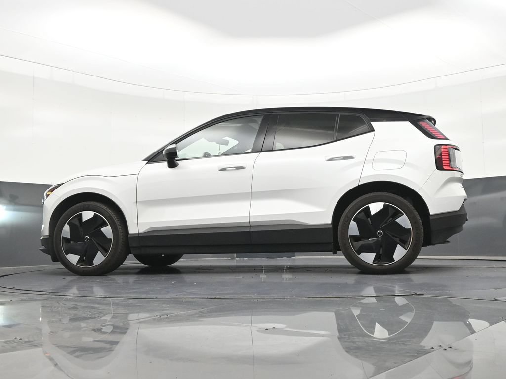 Certified 2025 Volvo EX30 Plus AWD/4WD image 24