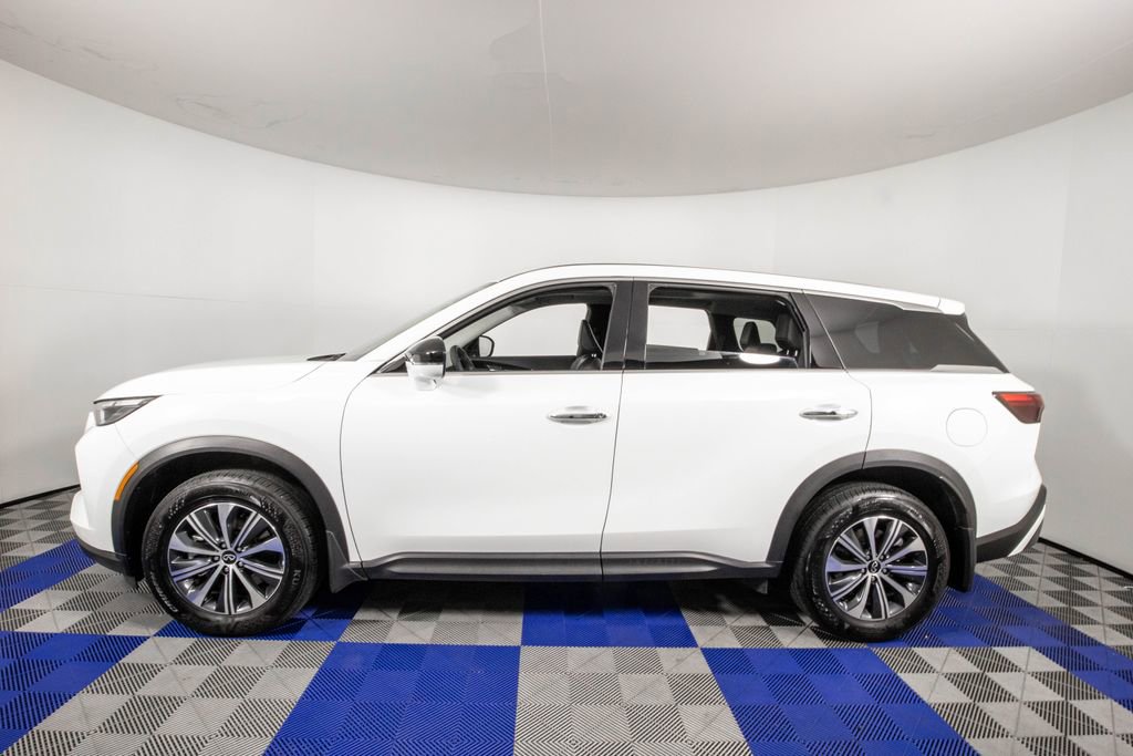 Used 2025 INFINITI QX60 Pure image 8